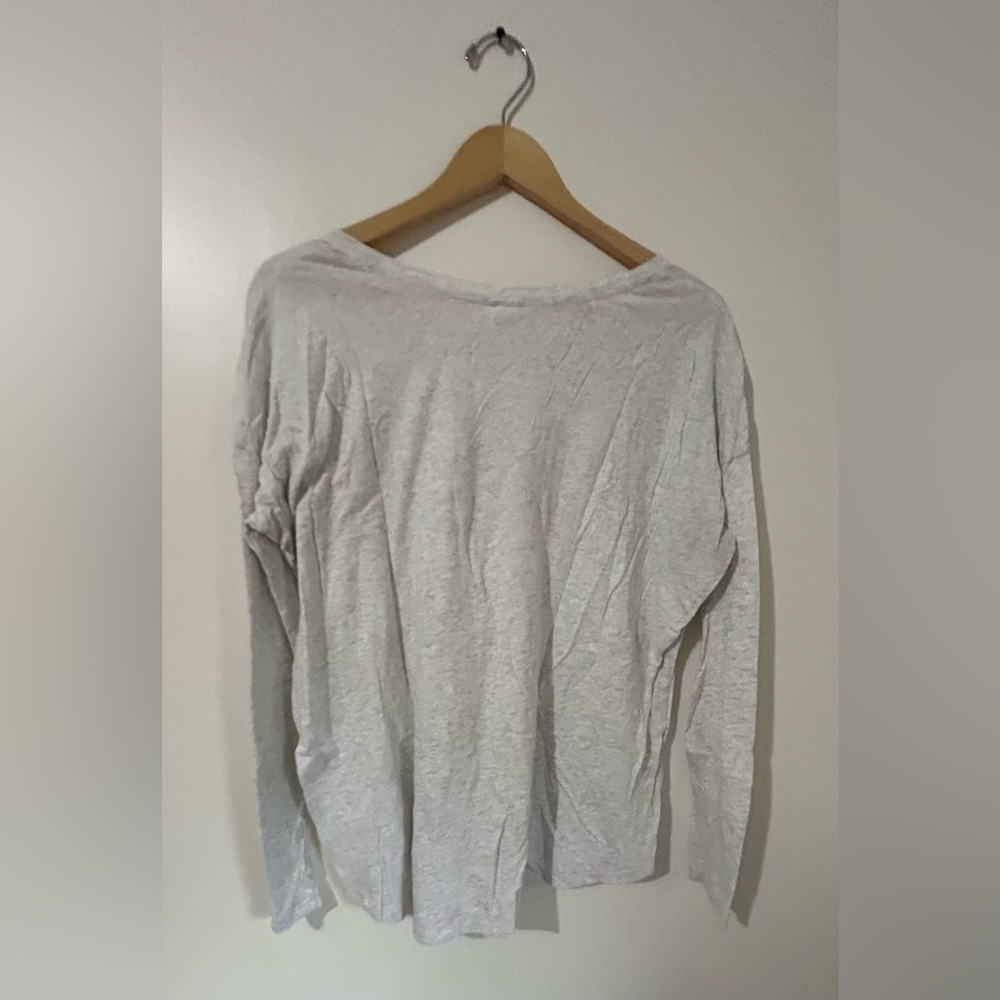 PINK Victoria's Secret Light Gray Long Sleeve Top - Picture 2 of 4